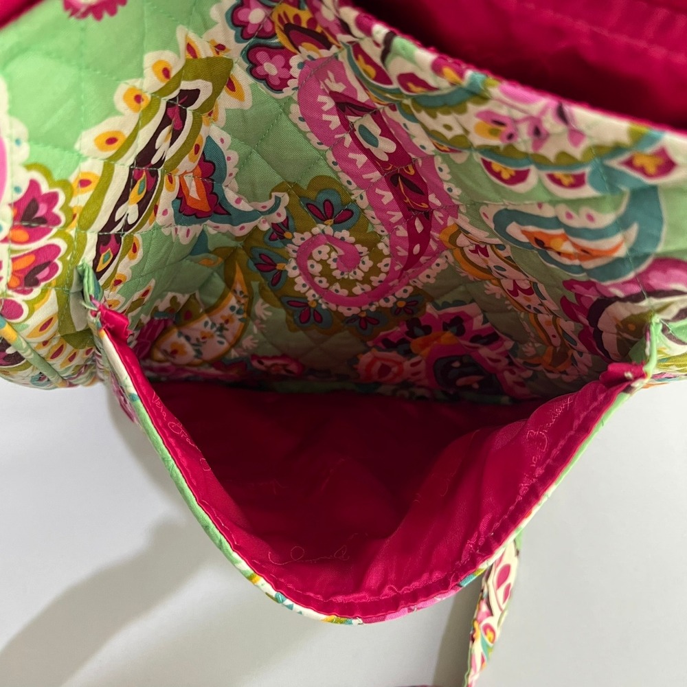 Vera Bradley Tutti Frutti Mailbag Crossbody Bag Quilted Green Pink Paisley - Picture 4 of 15